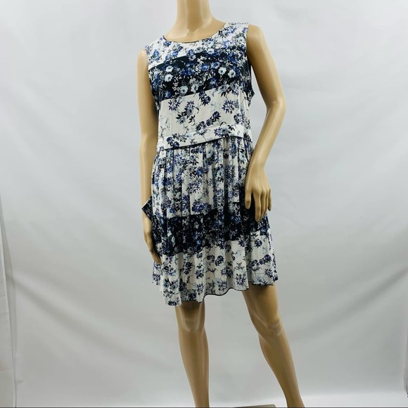 Topshop Dresses & Skirts - Topshop Blue White Floral Tank Top Dress